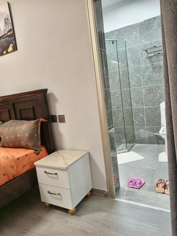 Stayrest Safari Tours New 3 Bedroom In Kilimani With Rooftop Pool * Nairobi