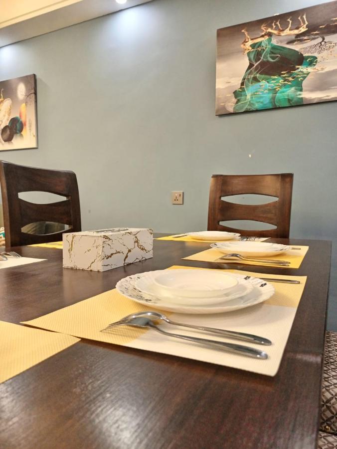 Stayrest Safari Tours New 3 Bedroom In Kilimani With Rooftop Pool Apartment Nairobi