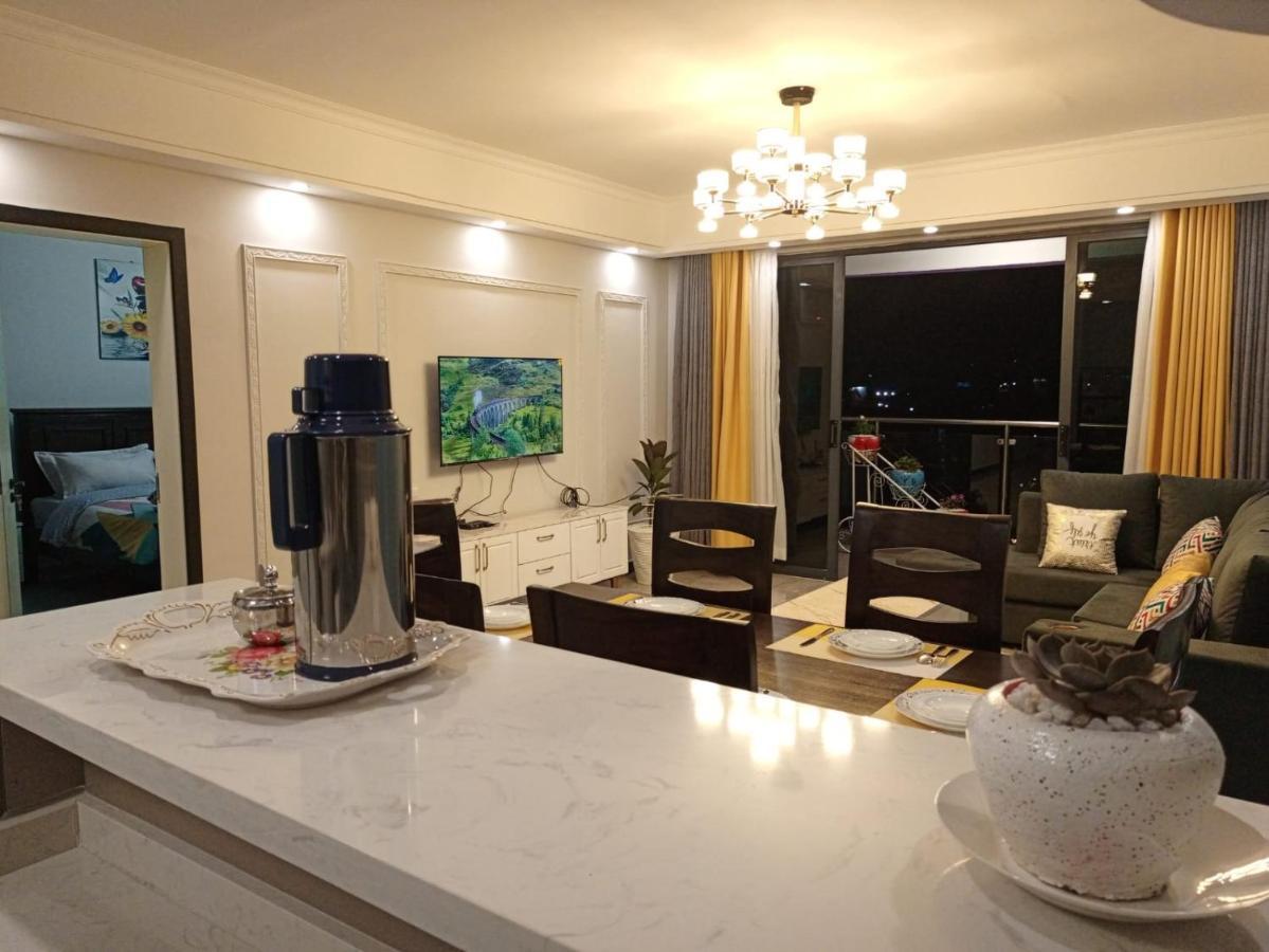Stayrest Safari Tours New 3 Bedroom In Kilimani With Rooftop Pool Apartment