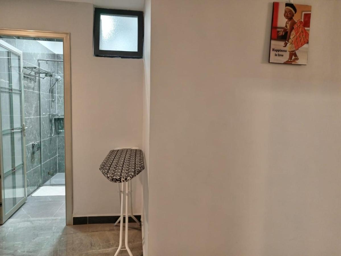Stayrest Safari Tours New 3 Bedroom In Kilimani With Rooftop Pool Apartment
