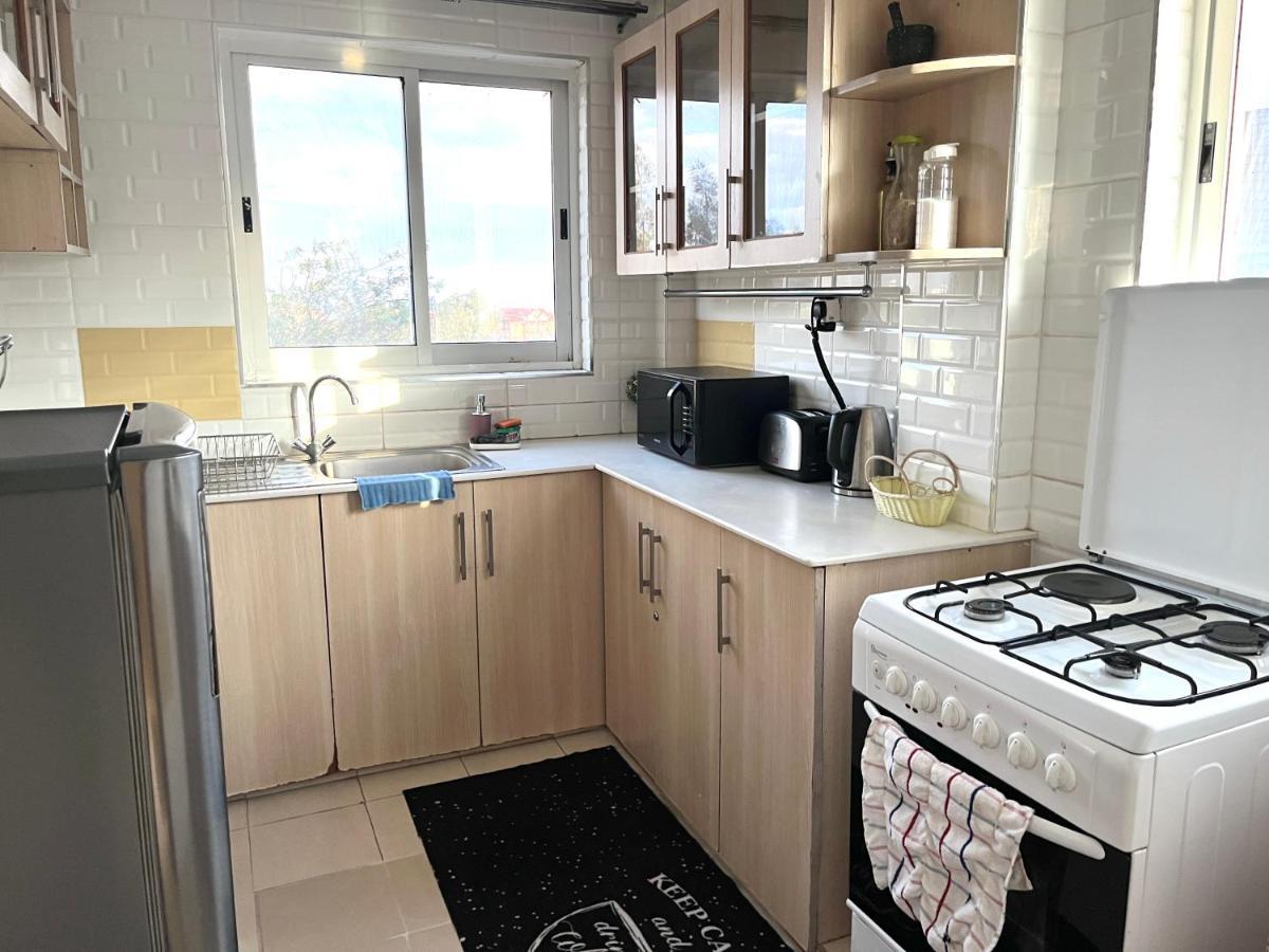 Apartment Neema Executive Near Junction Mall With Balcony *