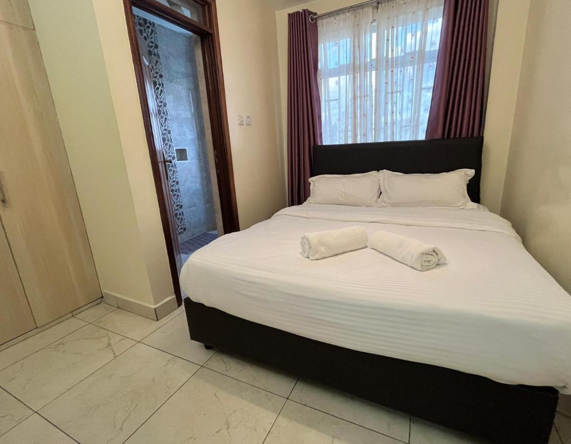 Apartment Neema Executive Near Junction Mall With Balcony