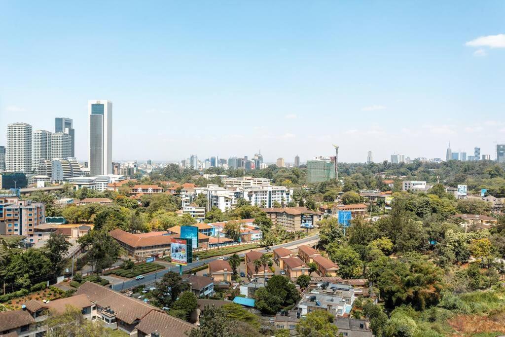 Apartment High-rise 2bd/2ba Luxury, W/pool & Gym - Westlands