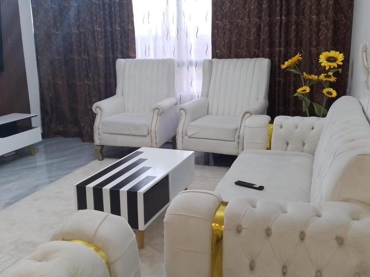 Vega Deluxe Homes - Starroot Residency Kilimani Apartment