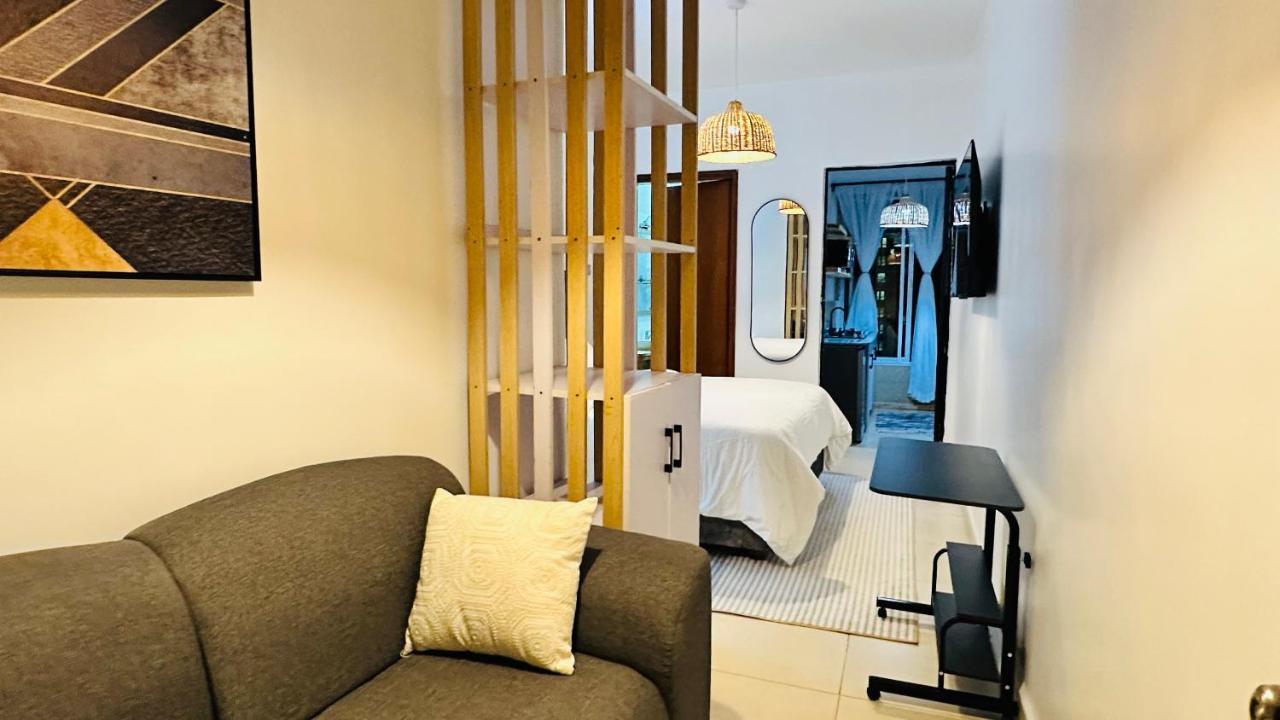 Cosy W/kitchenette Apartment *