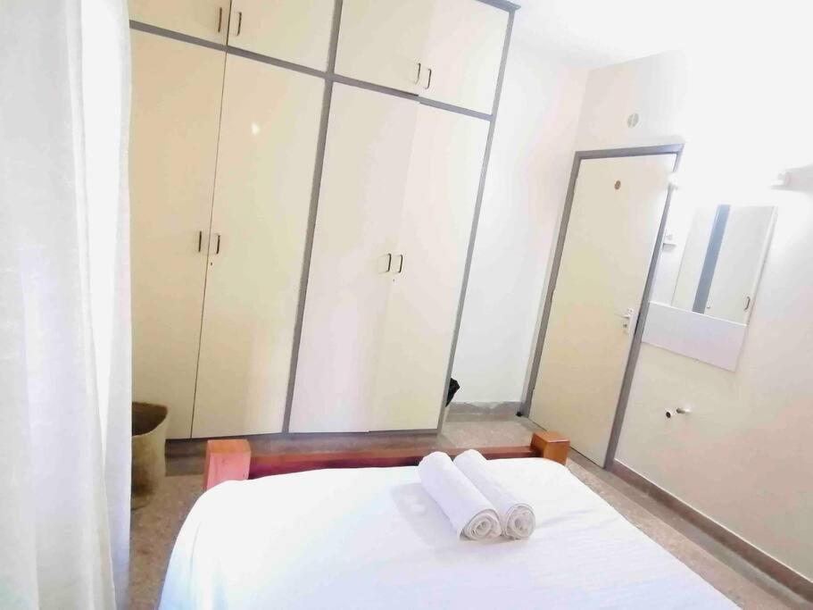 Apartment Cozy Haven, Centrally Located In Westlands, *