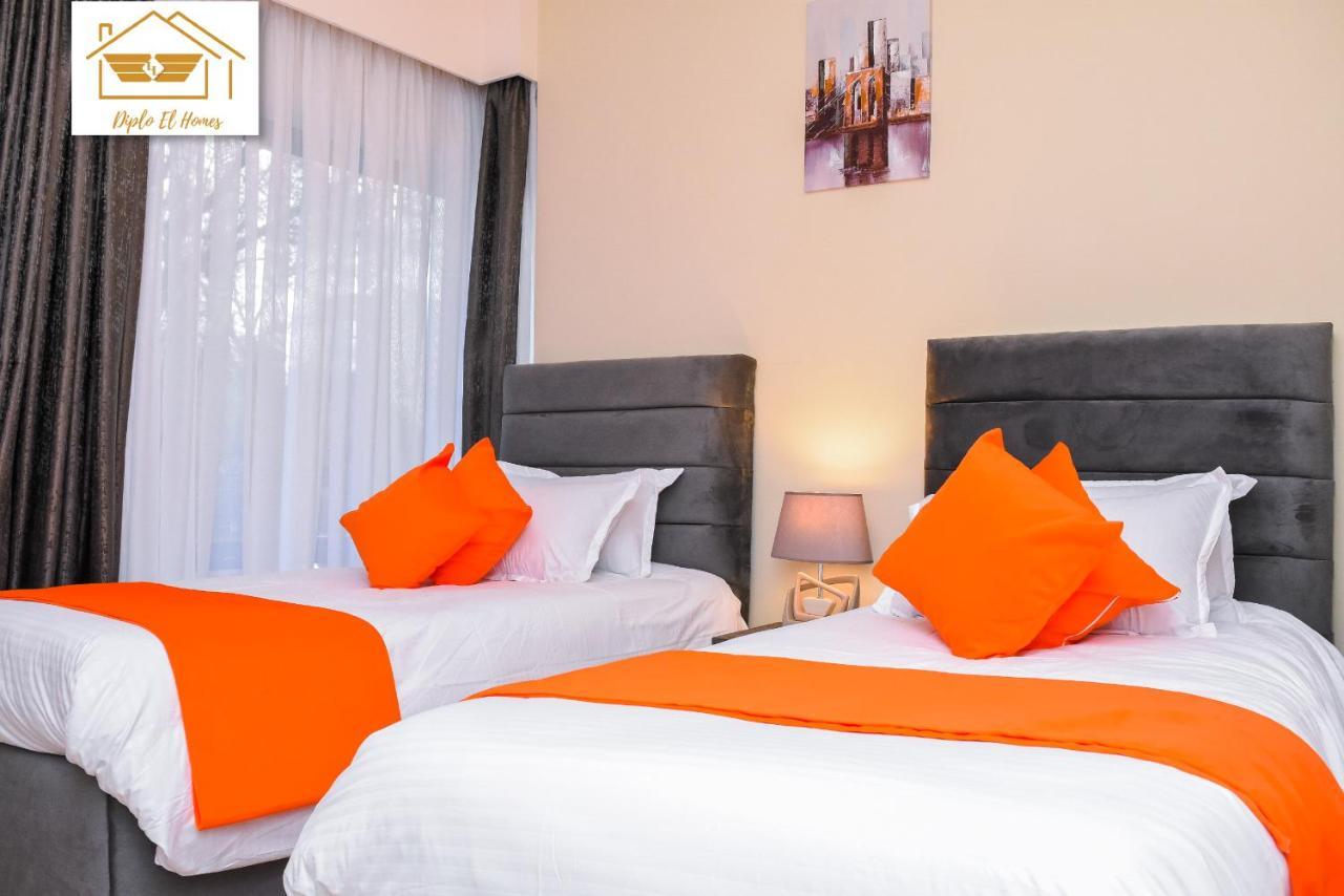 Elegant 2 Bedroom In Riverside Square *