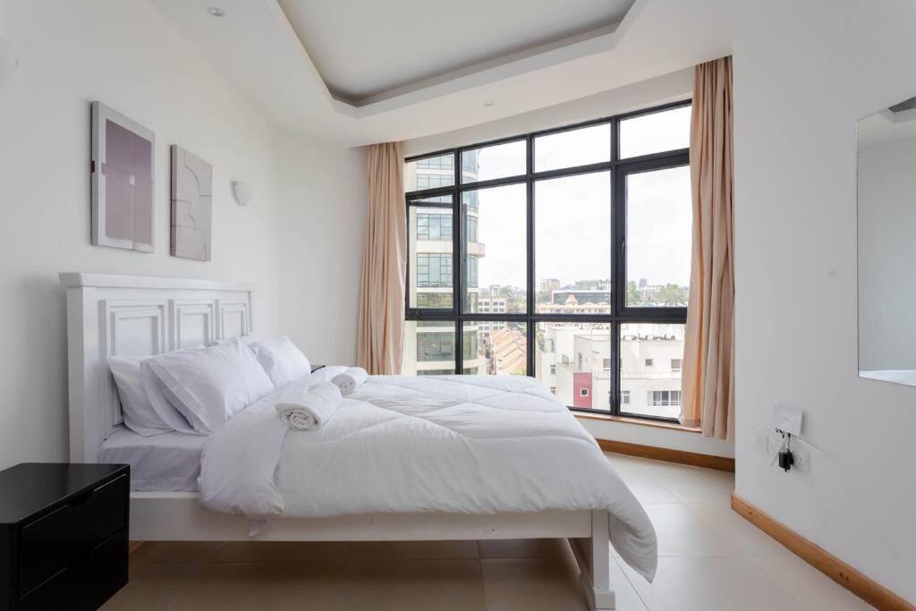 Modern Skyline Luxury - 2bd/2ba - Westlands Apartment