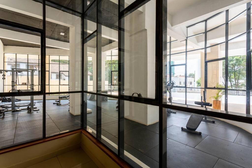 Modern Skyline Luxury - 2bd/2ba - Westlands
