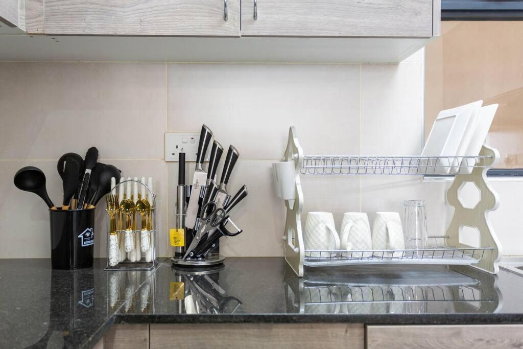 Apartment Modern Skyline Luxury - 2bd/2ba - Westlands Nairobi
