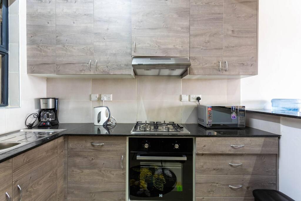 Modern Skyline Luxury - 2bd/2ba - Westlands