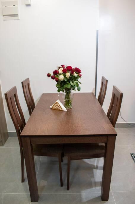 Entrant Ventures-valley Heights Apartment