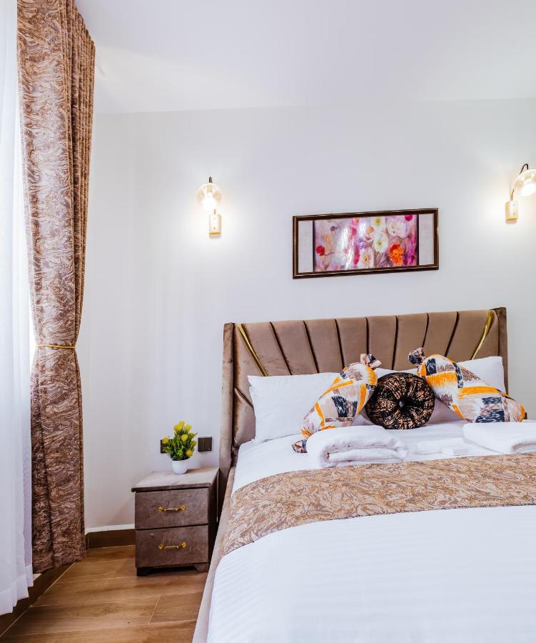 Jubilant Homes By Edmor Apartment *