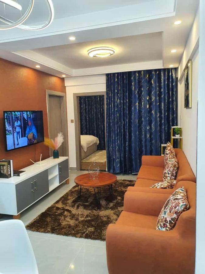 Khomes Nairobi
