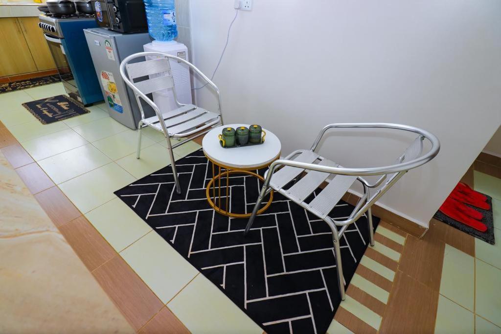 The Blue Pearl- Garden Estate Apartment *