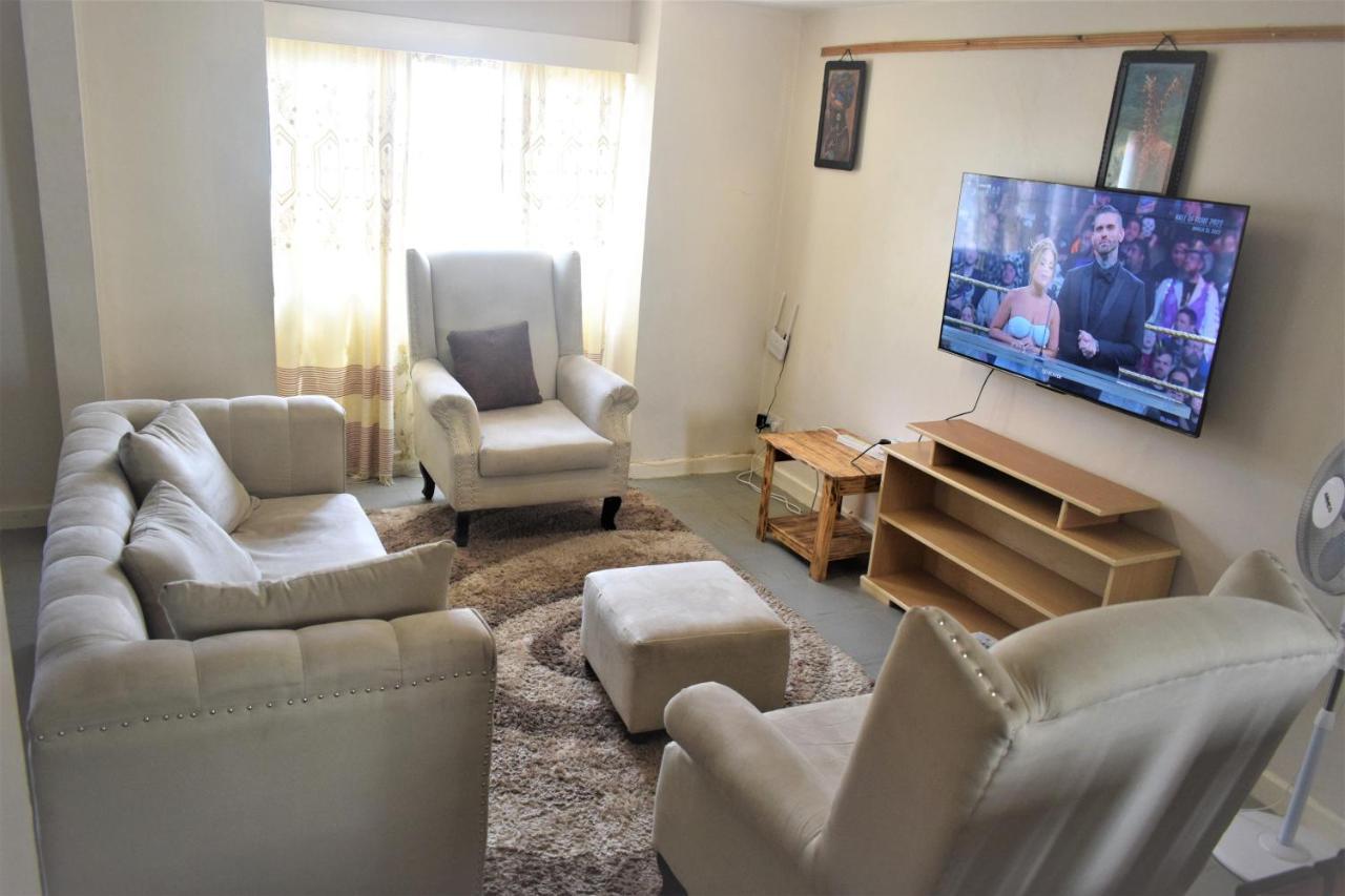 Holiday home Malaikamaisonette Fully Furnished Nyayo Estate Kenya Namba Simu Sufuri Saba Sufuri Moja Moja Nne Tisa Sufuri Sufuri Saba Next To Jkia Jomo Kenyatta International Airport,next To Sgr Terminus Next To Kenya Airways Pride Centr Nairobi