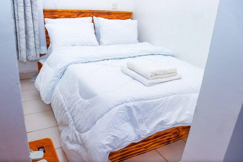 Apartment Ram Cozy With Pool, Free Parking Lot And Gym Along Ngong Road *