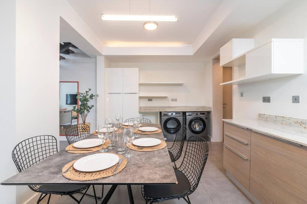 Apartment Capital White Mischief 3bed By Yourhost,nairobi