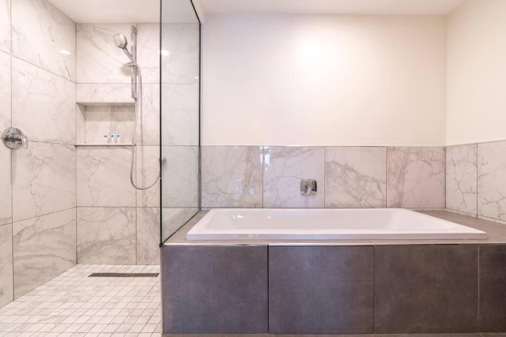 Apartment Capital White Mischief 3bed By Yourhost,nairobi *