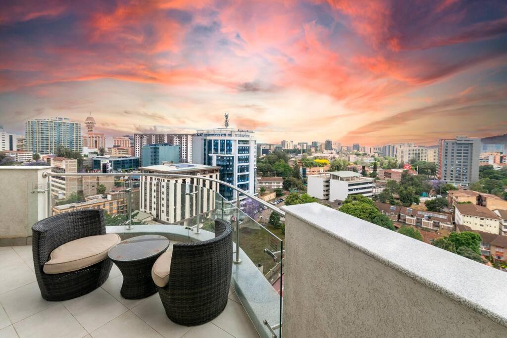 Apartment Capital White Mischief 3bed By Yourhost,nairobi *