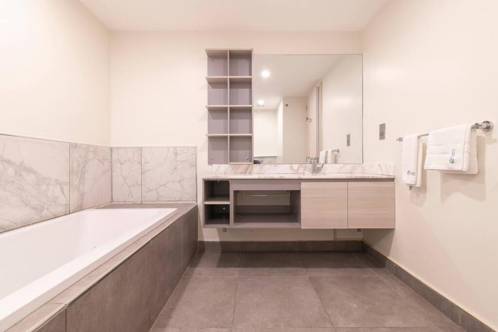 Apartment Capital White Mischief 3bed By Yourhost,nairobi