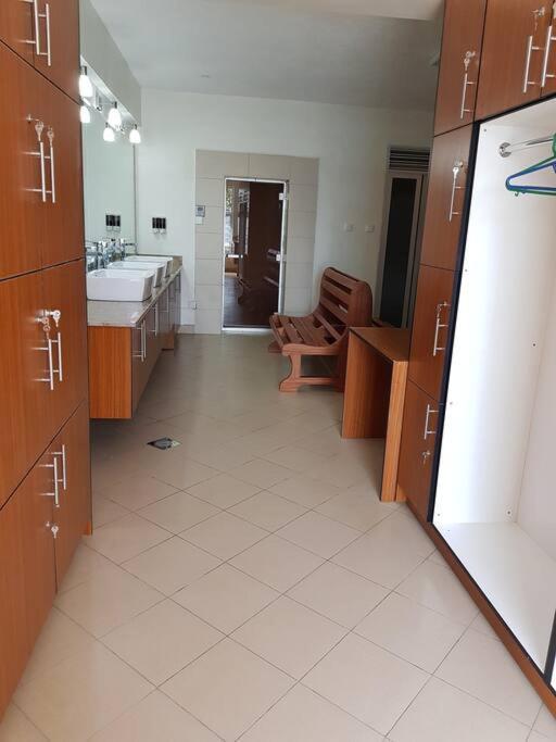 Elegant, Serene Furnished And Serviced Apartment. Apartment Nairobi