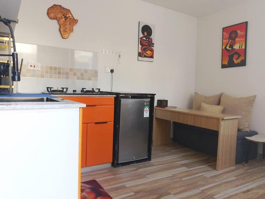 Apartment Cozy, Amenities Galore Guesthouse, 5km To Cbd Nairobi