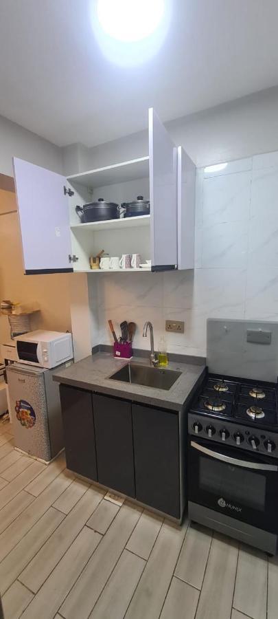 With A Gym& Balcony In Kileleshwa By Jeyem Bed & Breakfast Nairobi