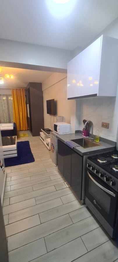 Bed & Breakfast With A Gym& Balcony In Kileleshwa By Jeyem *
