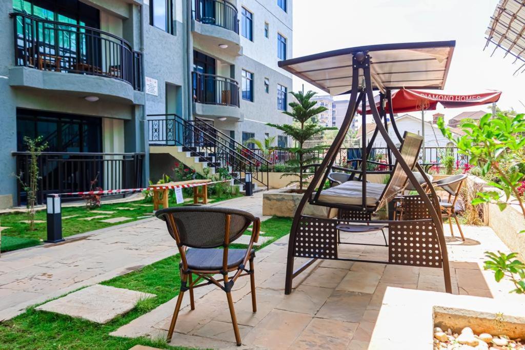 With A Gym& Balcony In Kileleshwa By Jeyem Bed & Breakfast Nairobi