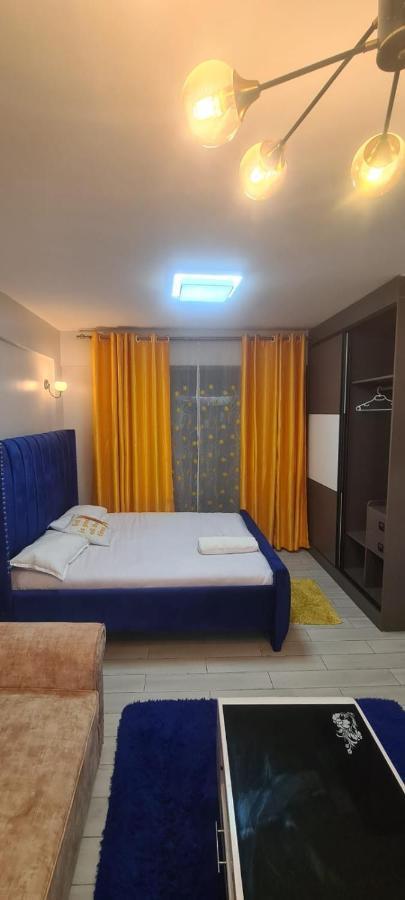 Bed & Breakfast With A Gym& Balcony In Kileleshwa By Jeyem *