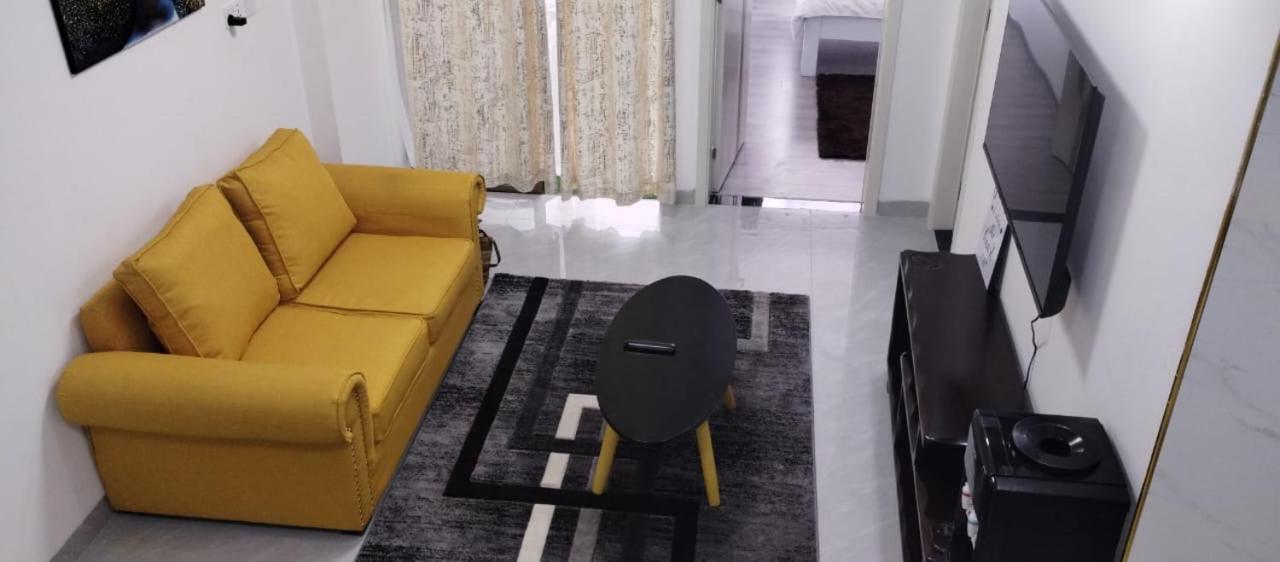 Apartment Serviced With Gym *