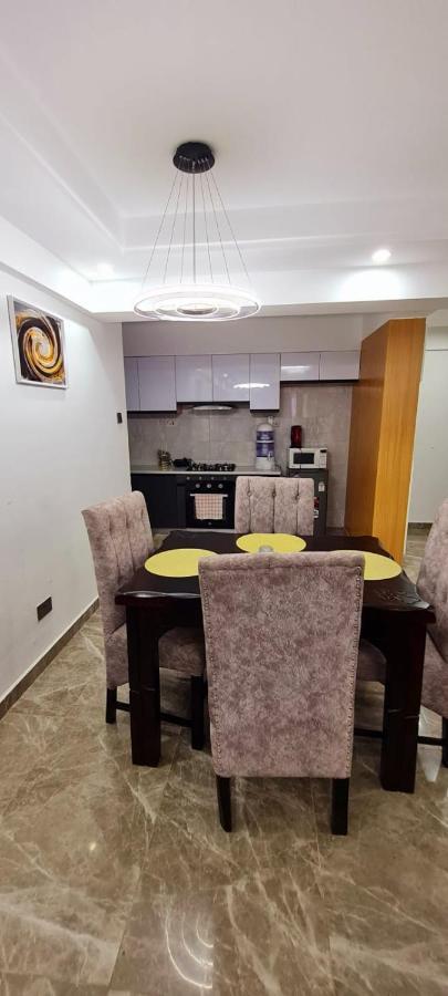 Kilimani Executive 2 Bedroom With Gym Apartment *
