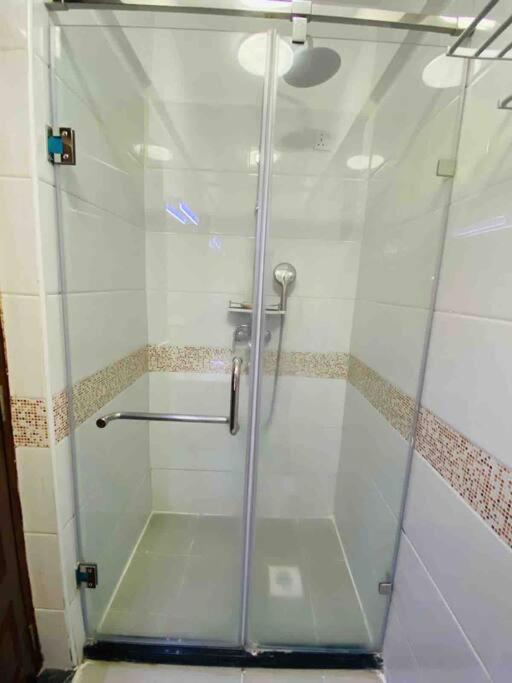 Tranquil Homes 1br On Denis Pritt, Kilimani Apartment *