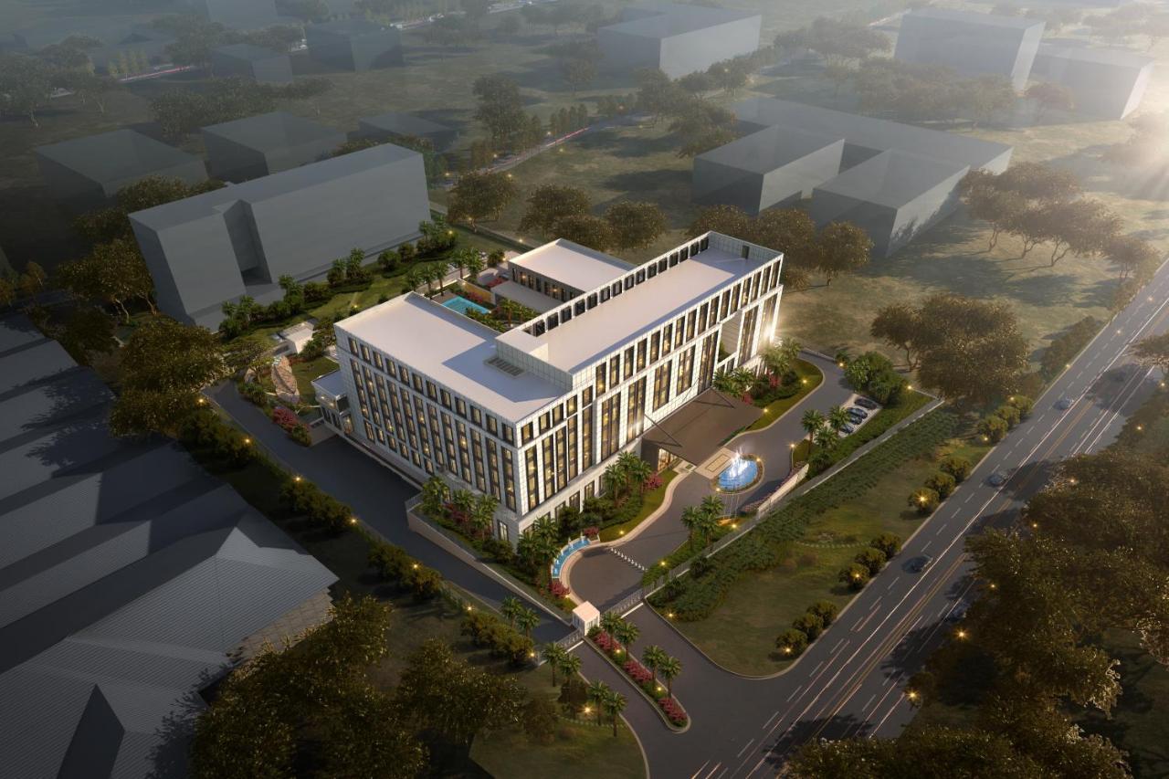 Argyle Grand Airport Hotel