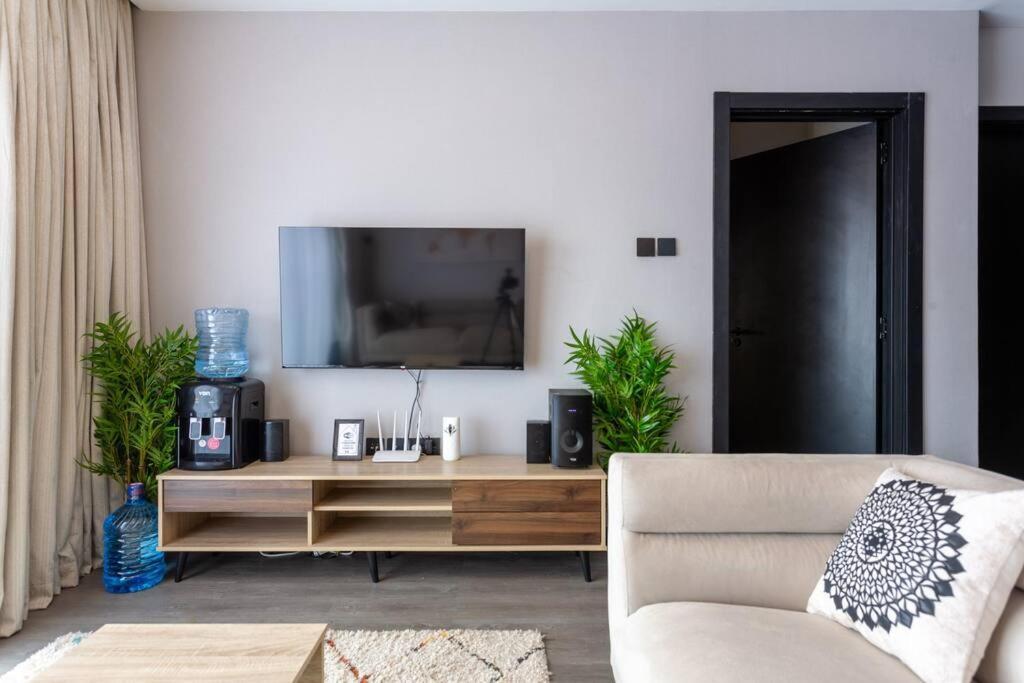 Luxury 2-bedroom At Escada