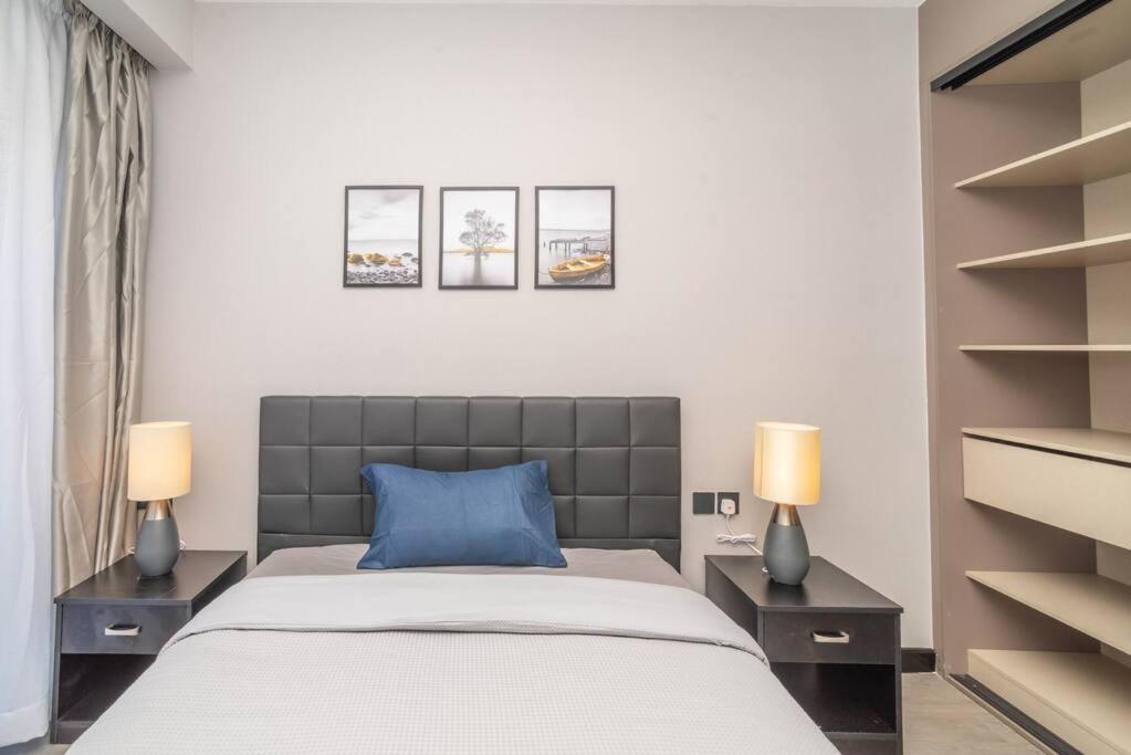 Modern 2 Bedroom At Escada Apartment