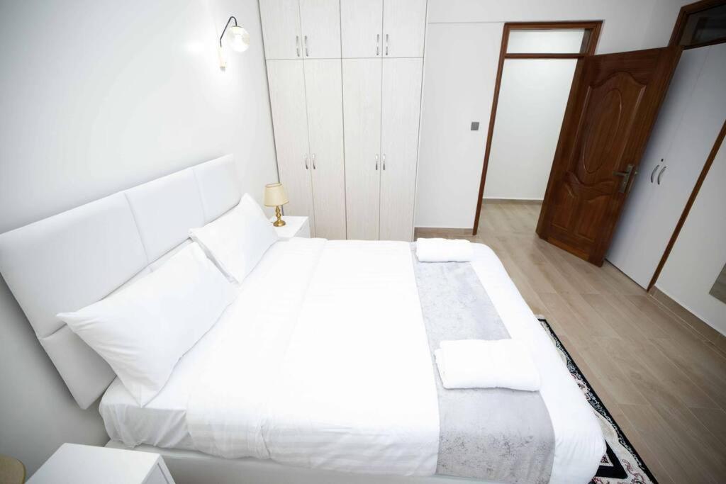 Urban Living 2br Westlands, King & Queen Size Beds Apartment *