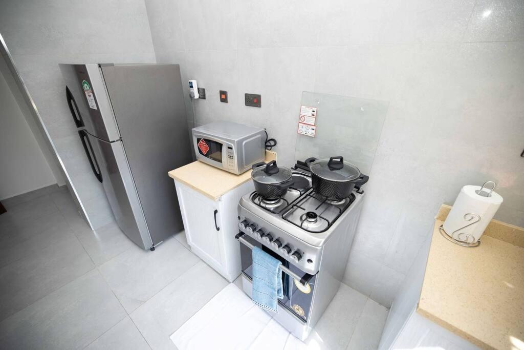 Urban Living 2br Westlands, King & Queen Size Beds Apartment
