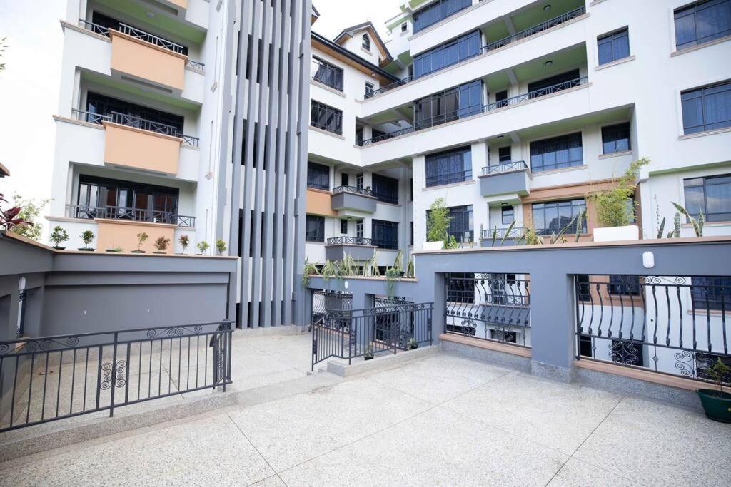 Urban Living 2br Westlands, King & Queen Size Beds Apartment *
