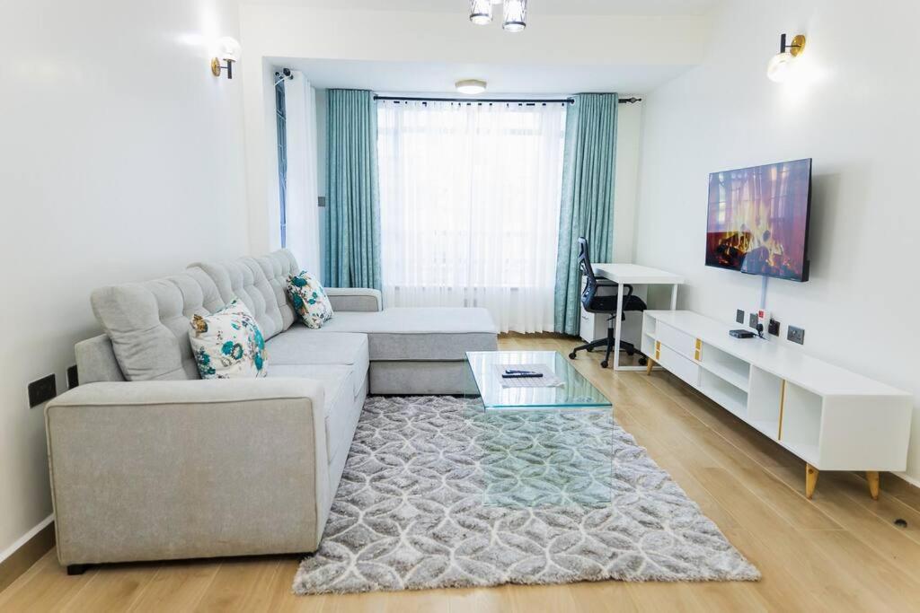 Apartment Urban Living 2br Westlands, King & Queen Size Beds