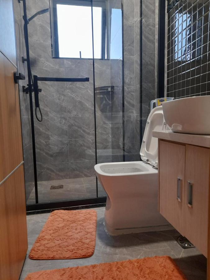 Stephanies 3 Bed Furnished