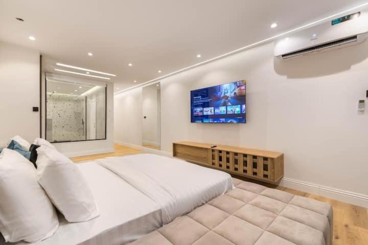 The Playground Apartment *