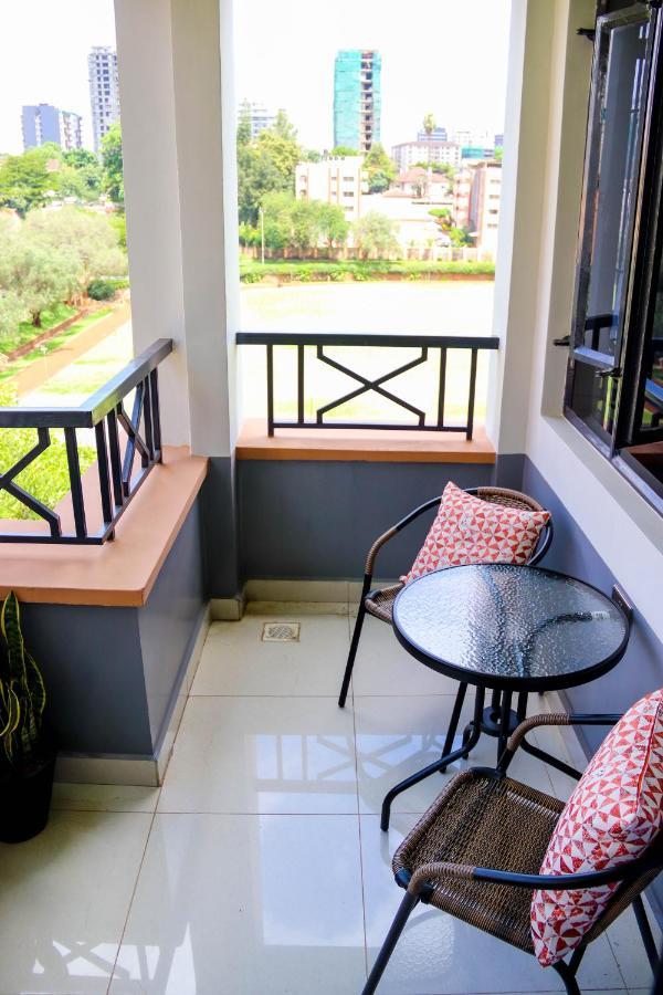 Zuri Homes By Edmor Apartment *