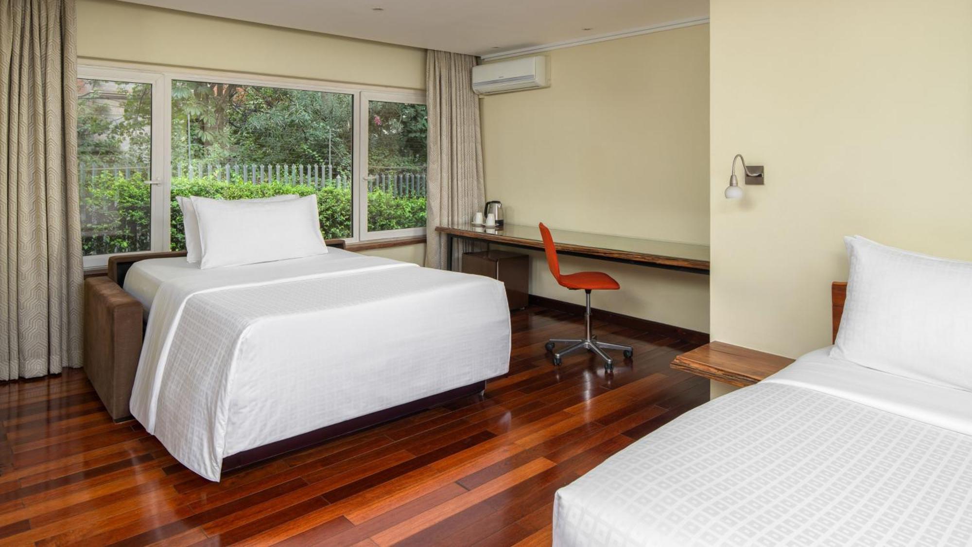 Fairview Hotel 4*