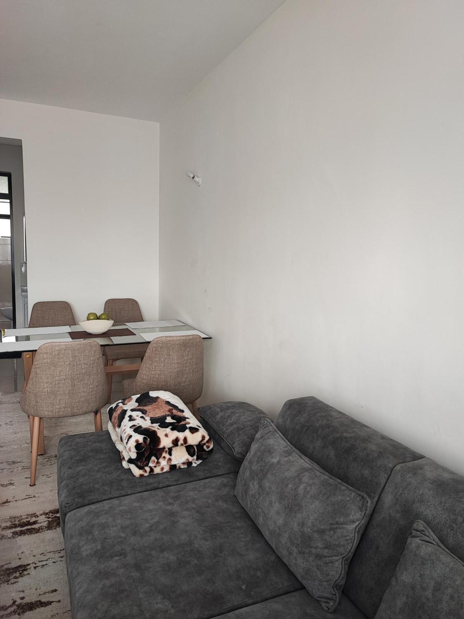 Eden Homes - Near Jkia & Sgr Apartment *