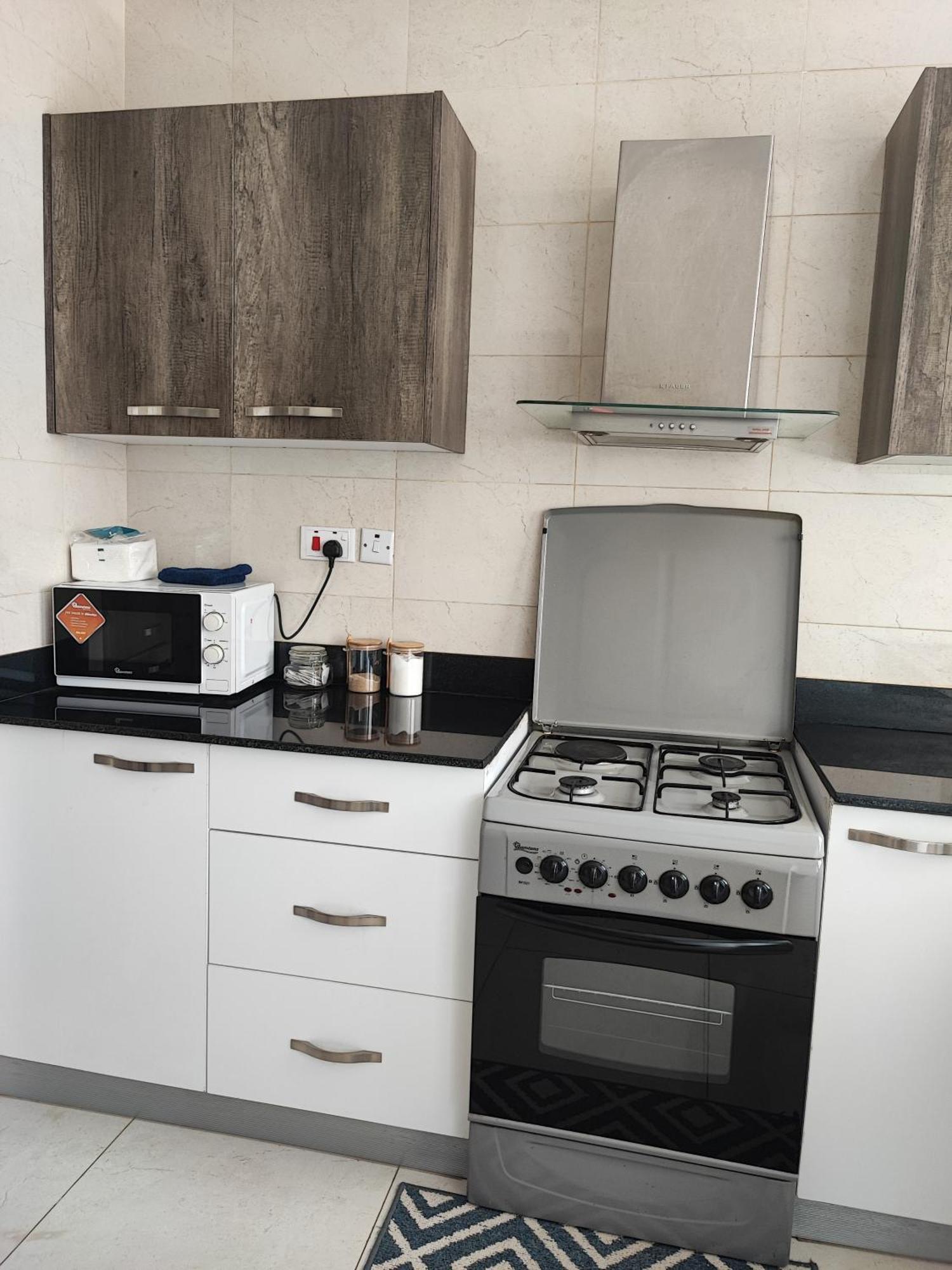 Apartment Eden Homes - Near Jkia & Sgr *