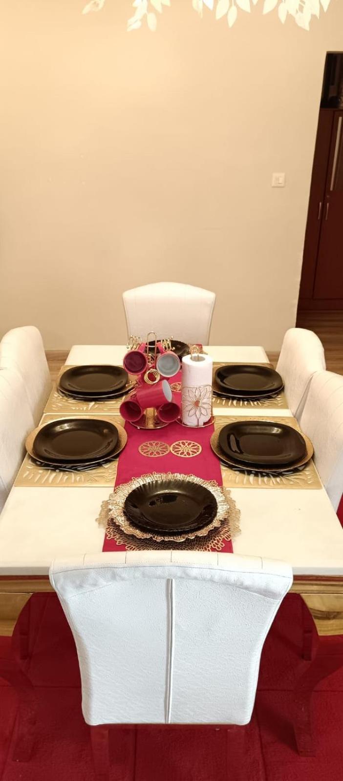 Kandiz 2 Bedroom Apartment *