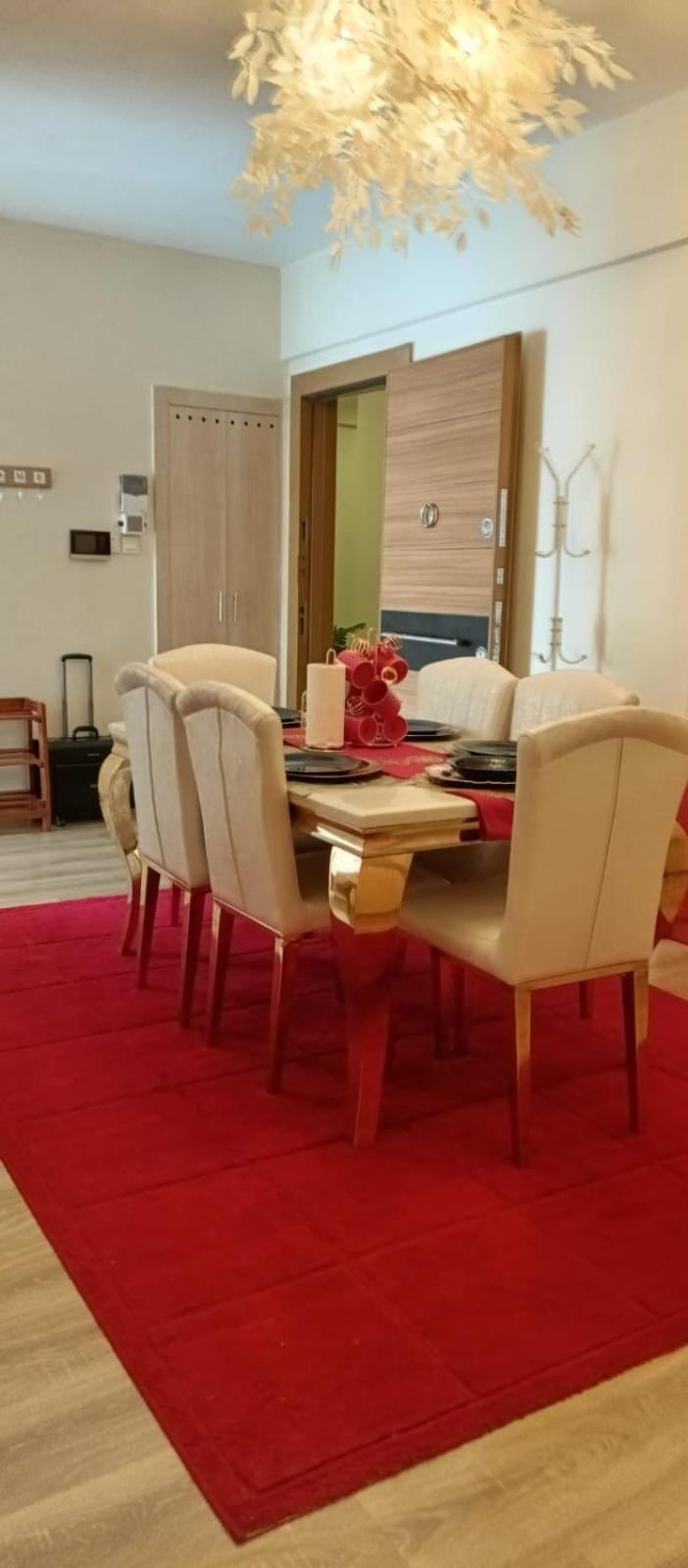 Apartment Kandiz 2 Bedroom Apartment *