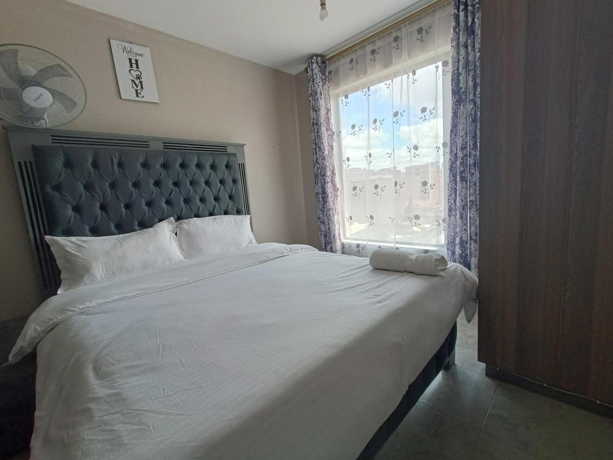 Airbnb In Apartment *